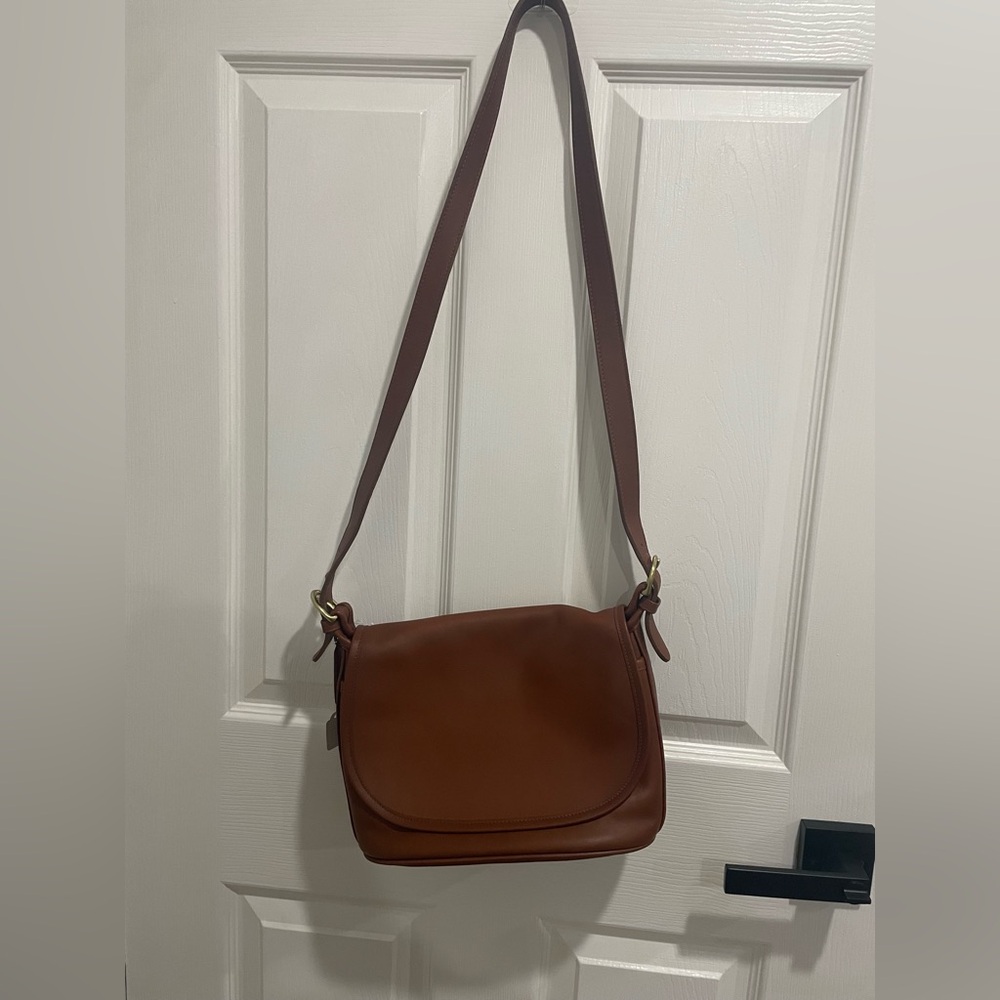 Vintage coach bag like new but flawed brown leather bag crossbody